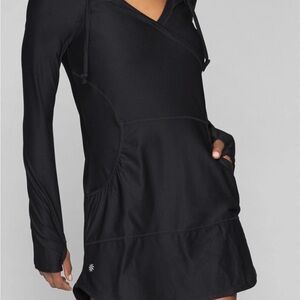 Athleta Wick-It Wader Hoodie Dress in Black